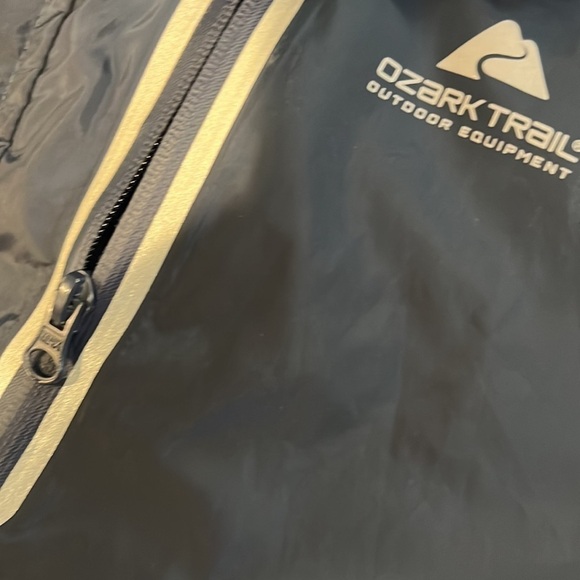 Ozark Trail Outdoor Equipment Men’s Navy Hooded Jacket - Picture 9 of 10